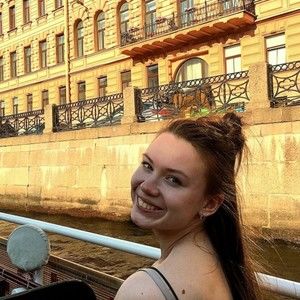 Meet your Posher, Lucas davis